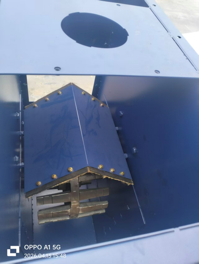 Elevator lifting stage of Presun paddy dryer featuring anti-leakage triangular baffles